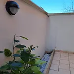 Sunset Haven דירה